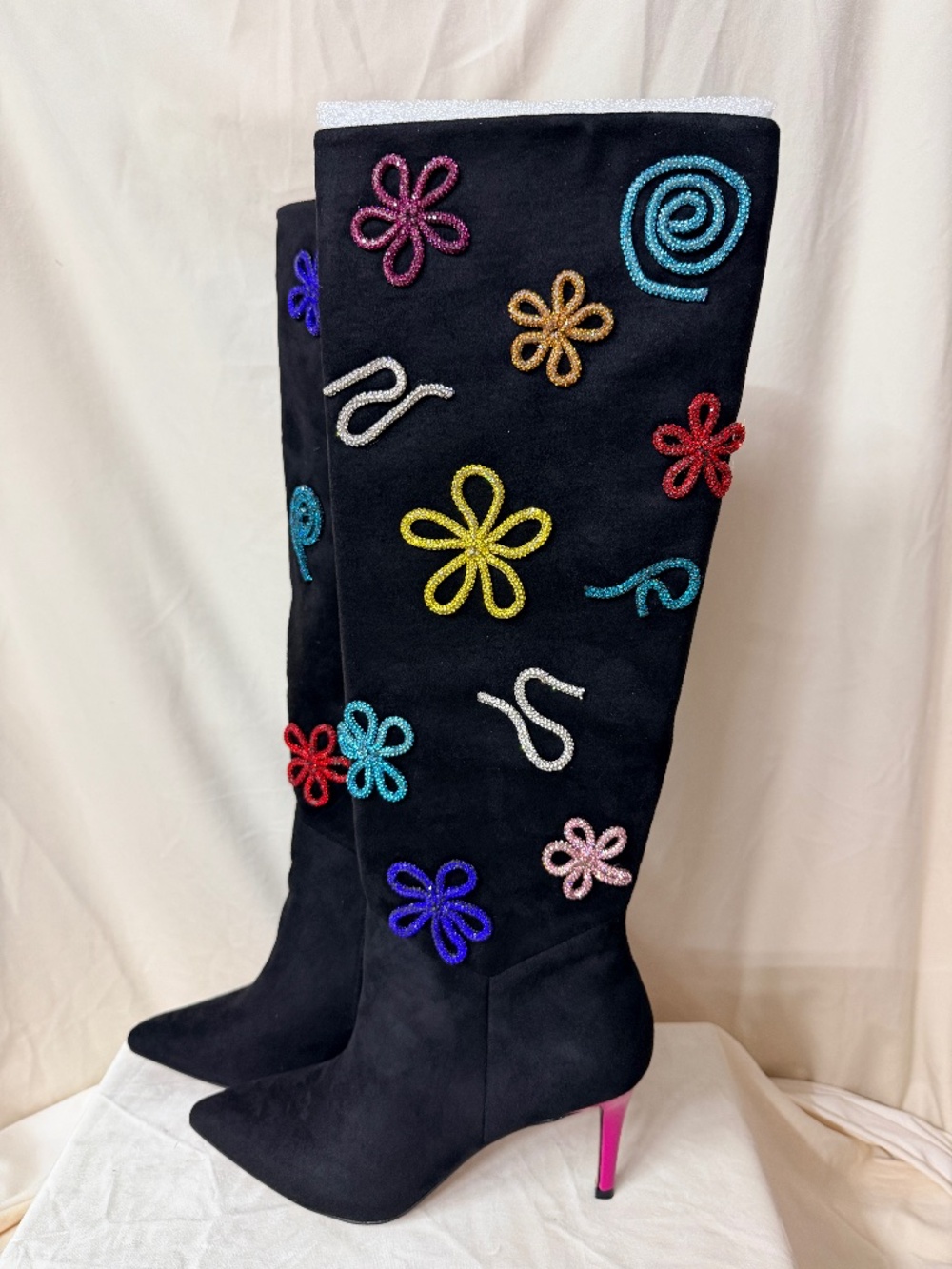 Betst Johnson Gallant Black Multi. 9.5